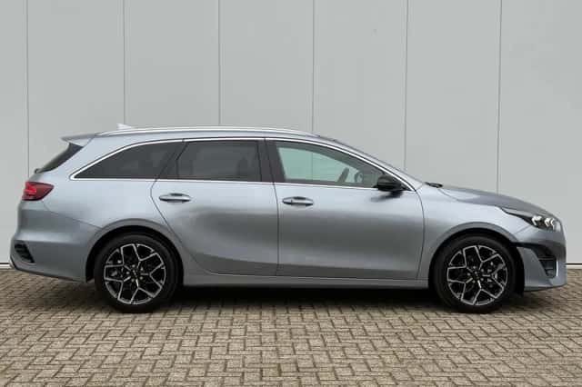 Kia Ceed (2025) thumbnail 4