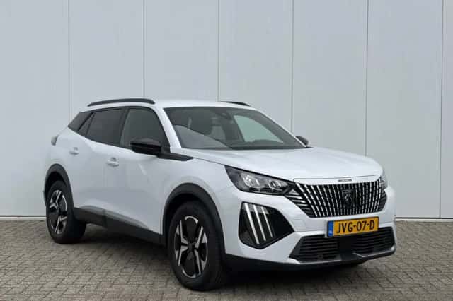 Peugeot 2008 (2025) thumbnail 3