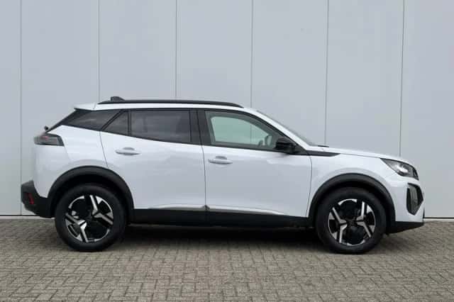 Peugeot 2008 (2025) thumbnail 4