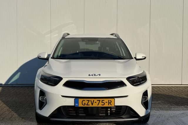 Kia Stonic (2025) thumbnail 2