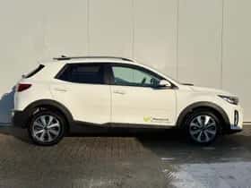 Kia Stonic (2025) thumbnail 4