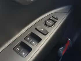 Kia Stonic (2025) thumbnail 32