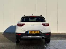 Kia Stonic (2025) thumbnail 6