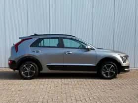 Kia Niro (2025) thumbnail 4
