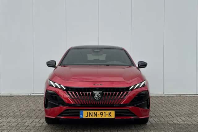 Peugeot e-308 (2025) thumbnail 3