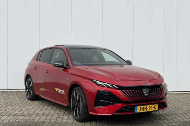 Peugeot e-308 (2025) thumbnail 4