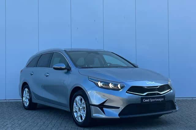 Kia Ceed (2025) thumbnail 3