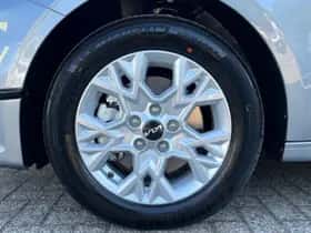Kia Ceed (2025) thumbnail 9
