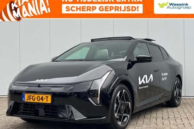Kia EV4 (2025) thumbnail 1