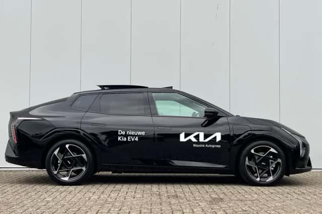 Kia EV4 (2025) thumbnail 4