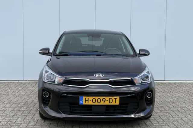 Kia Rio (2020) thumbnail 2