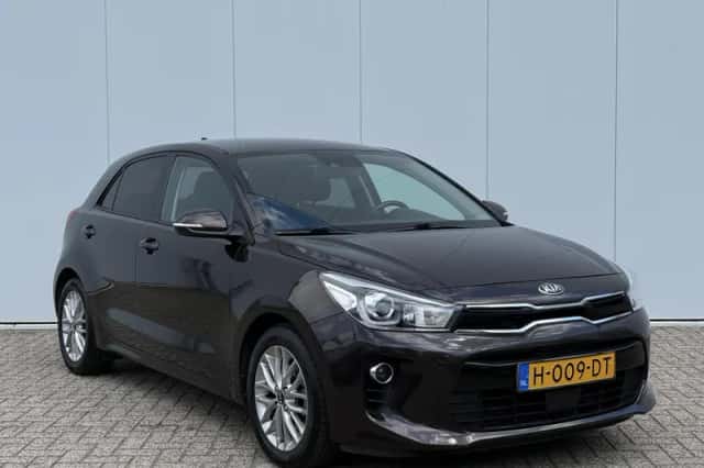 Kia Rio (2020) thumbnail 3