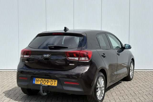 Kia Rio (2020) thumbnail 5