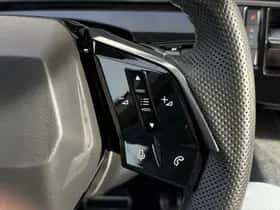 Peugeot 3008 (2024) thumbnail 18