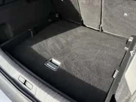 Peugeot 3008 (2024) thumbnail 10