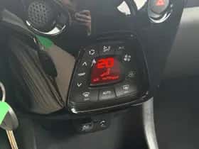 Peugeot 108 (2021) thumbnail 24