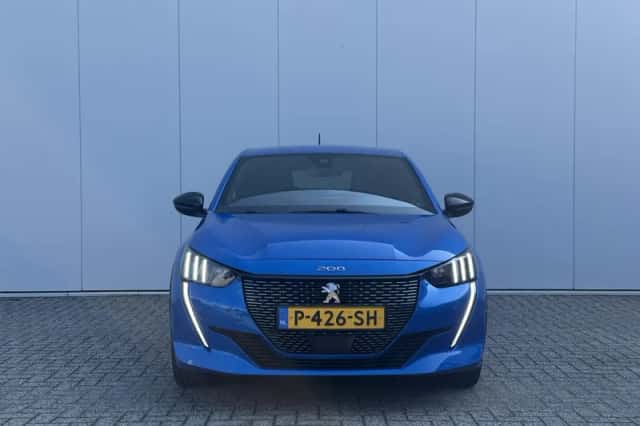 Peugeot 208 (2022) thumbnail 2