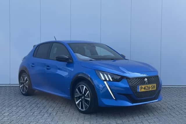 Peugeot 208 (2022) thumbnail 3