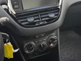 Peugeot 2008 (2017) thumbnail 27