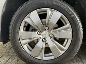 Peugeot 2008 (2017) thumbnail 31
