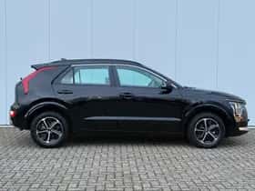 Kia Niro (2025) thumbnail 5