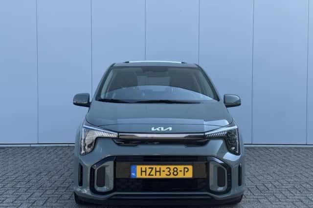 Kia Picanto (2025) thumbnail 2