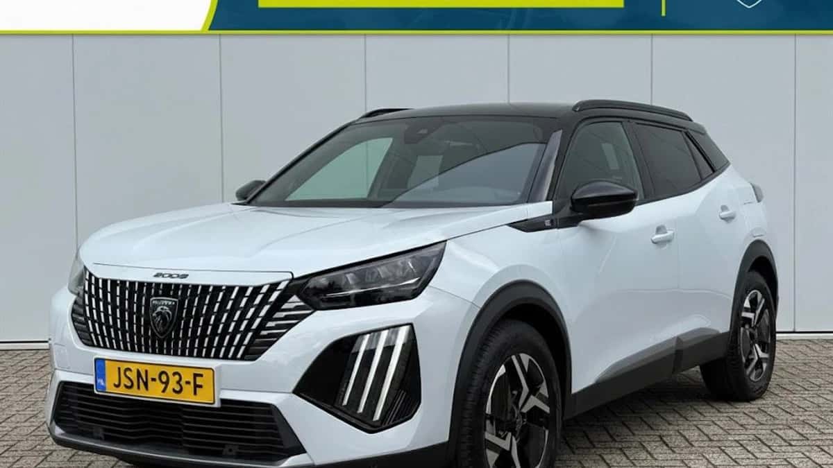 Peugeot e-2008 (2025) — foto 1