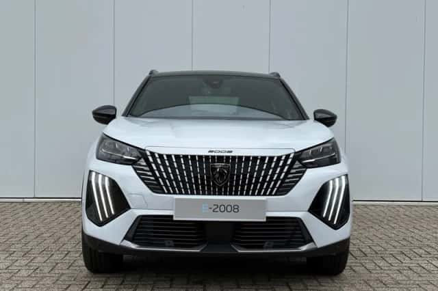 Peugeot e-2008 (2025) thumbnail 2