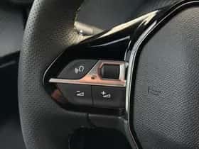 Peugeot e-2008 (2025) thumbnail 16