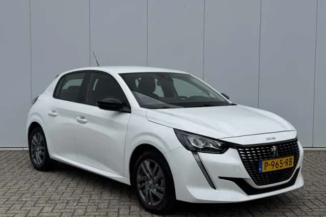 Peugeot 208 (2022) thumbnail 3