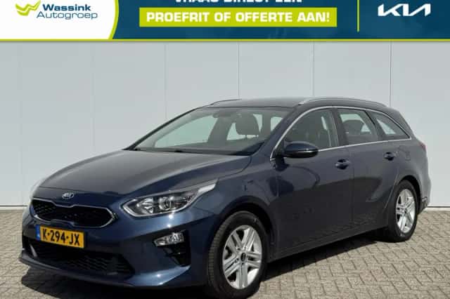Kia Ceed Sportswagon (2021) thumbnail 1