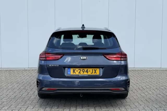 Kia Ceed Sportswagon (2021) thumbnail 6