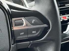 Peugeot 208 (2022) thumbnail 17