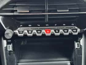 Peugeot 208 (2022) thumbnail 27