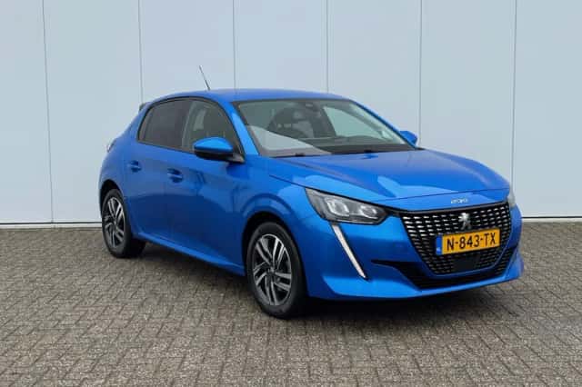 Peugeot 208 (2022) thumbnail 4