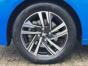 Peugeot 208 (2022) thumbnail 38