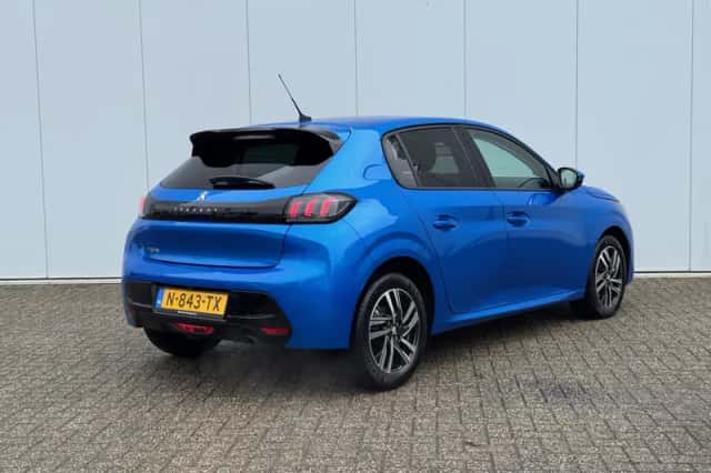 Peugeot 208 (2022) thumbnail 6