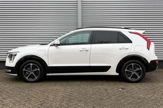 Kia Niro (2025) thumbnail 2