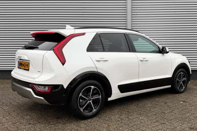 Kia Niro (2025) thumbnail 5