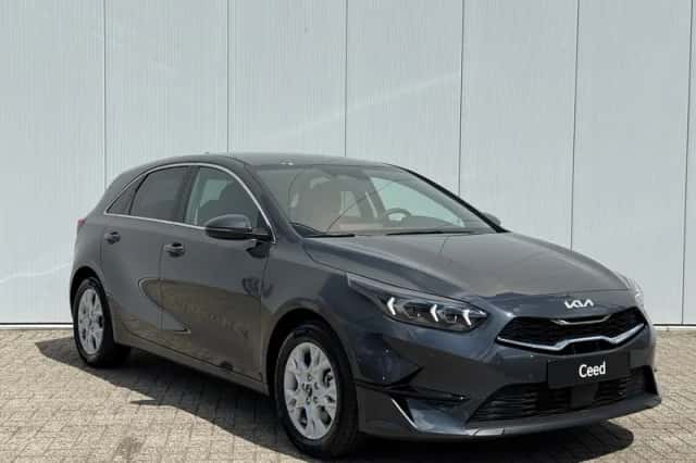 Kia Ceed (2025) thumbnail 3