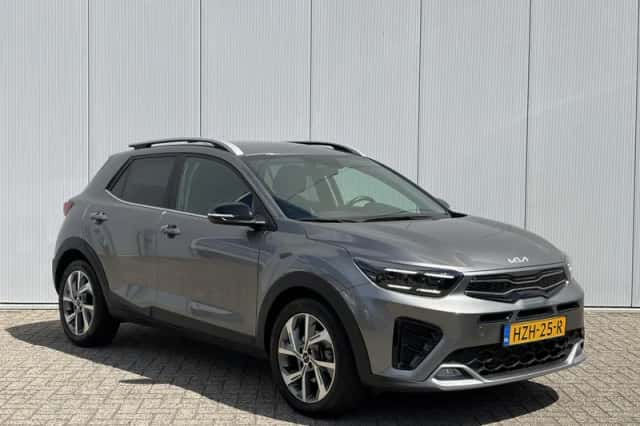 Kia Stonic (2025) thumbnail 3