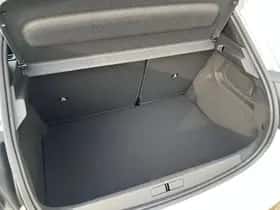 Peugeot 208 (2024) thumbnail 11