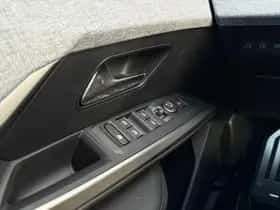 Peugeot 3008 (2025) thumbnail 32
