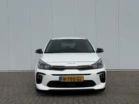 Kia Rio (2021) thumbnail 2