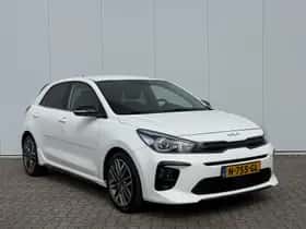Kia Rio (2021) thumbnail 3