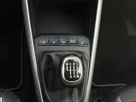 Kia Rio (2021) thumbnail 25