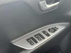 Kia Rio (2021) thumbnail 30