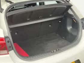 Kia Rio (2021) thumbnail 9