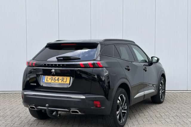 Peugeot 2008 (2021) thumbnail 5
