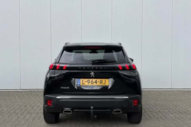 Peugeot 2008 (2021) thumbnail 6